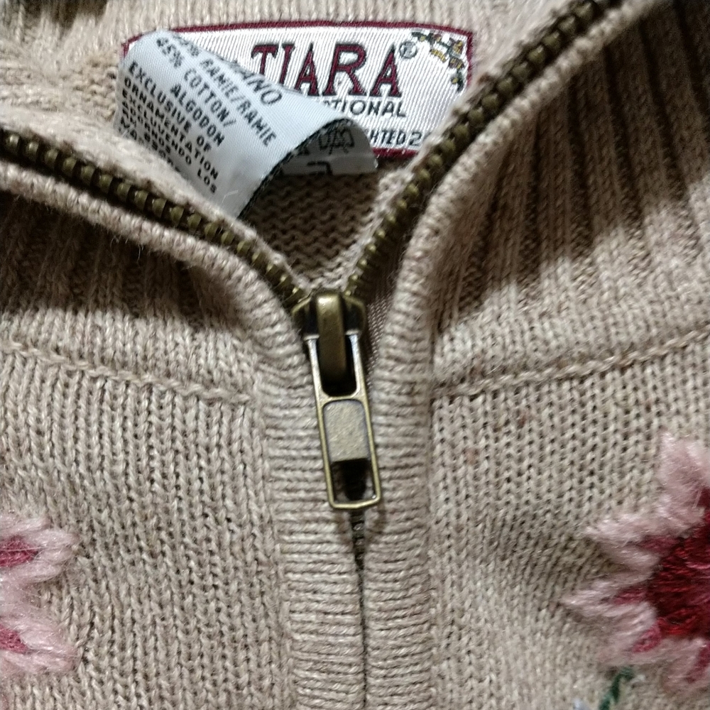 SOLD Vintage 🆕 Tiara International Embroidered Cardigan Sweater Zipper Front - Picture 8 of 11